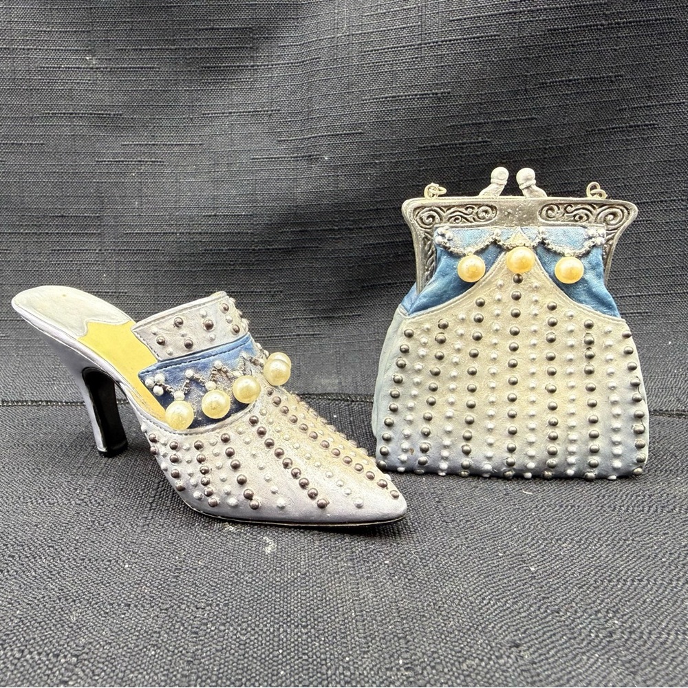 Nostalgia Silver and Blue Studded Heels with Clutch